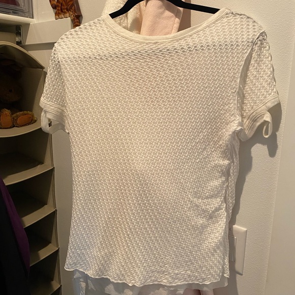 Cream colored Pete brand short sleeve tshirt. - Picture 3 of 7
